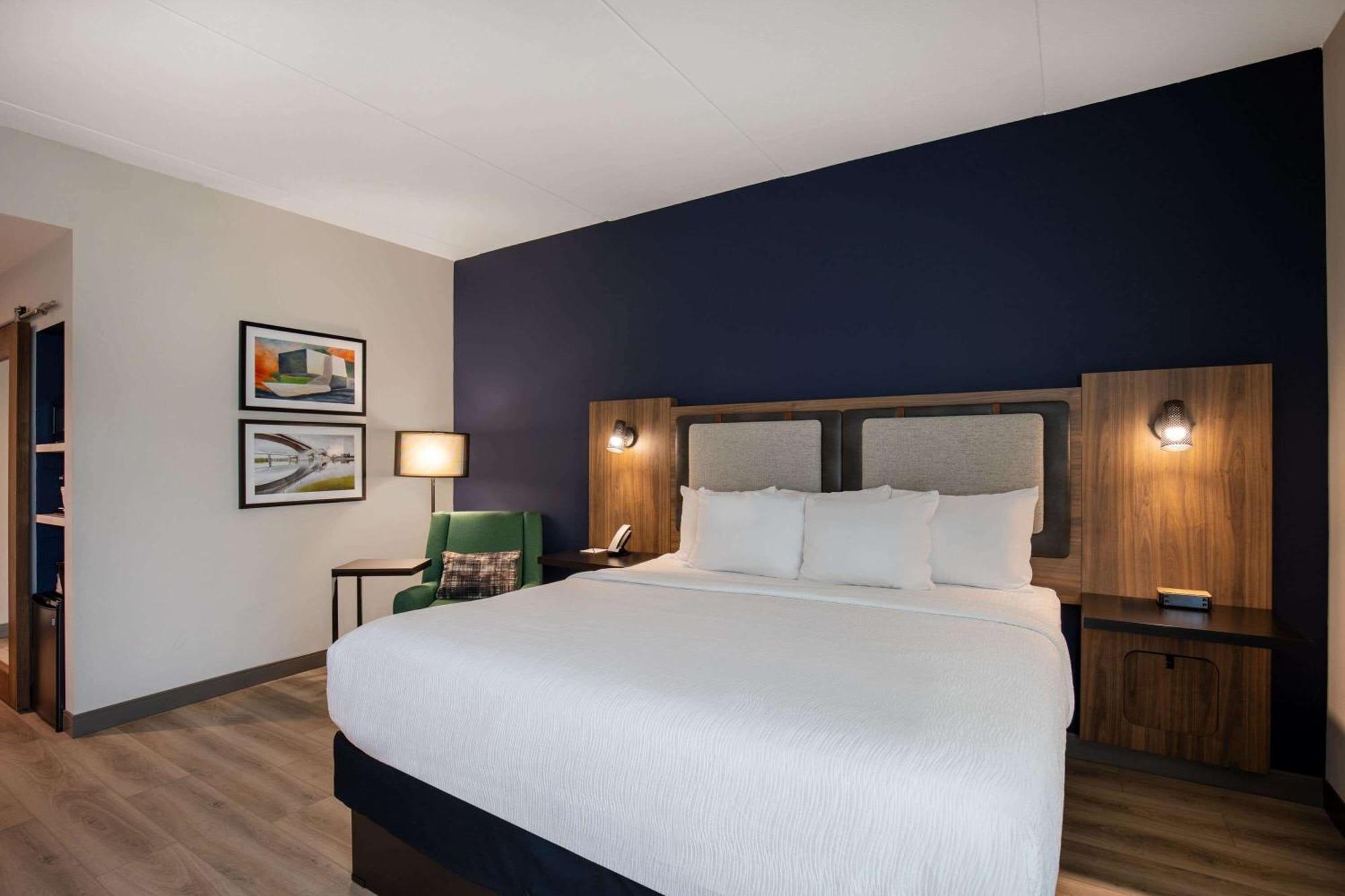 La Quinta & By Wyndham Downtown/south Hotel *